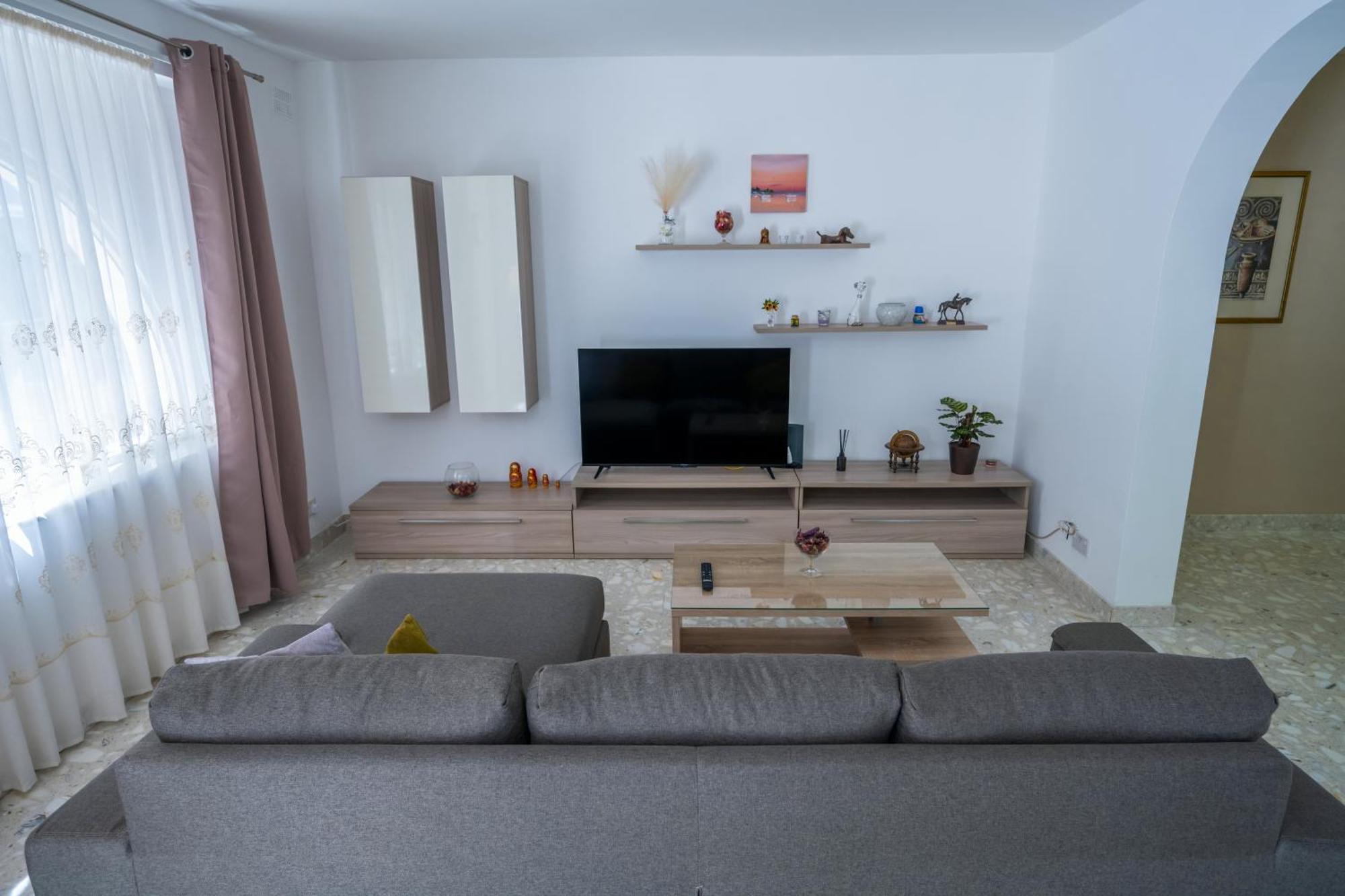 Spacious 3 Bedroom Apartment In The Heart Of St Julians Saint Julian's Екстер'єр фото