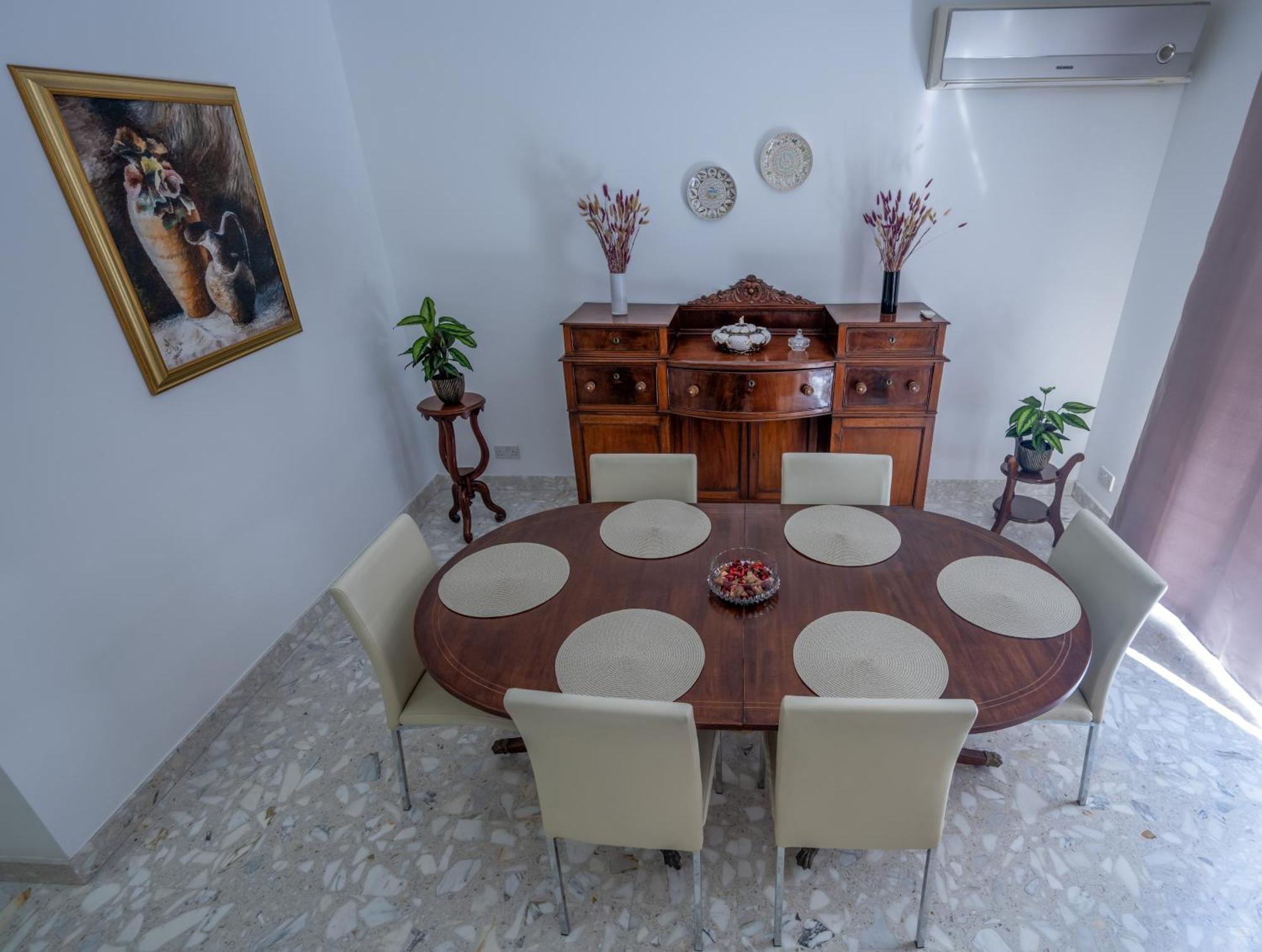 Spacious 3 Bedroom Apartment In The Heart Of St Julians Saint Julian's Екстер'єр фото