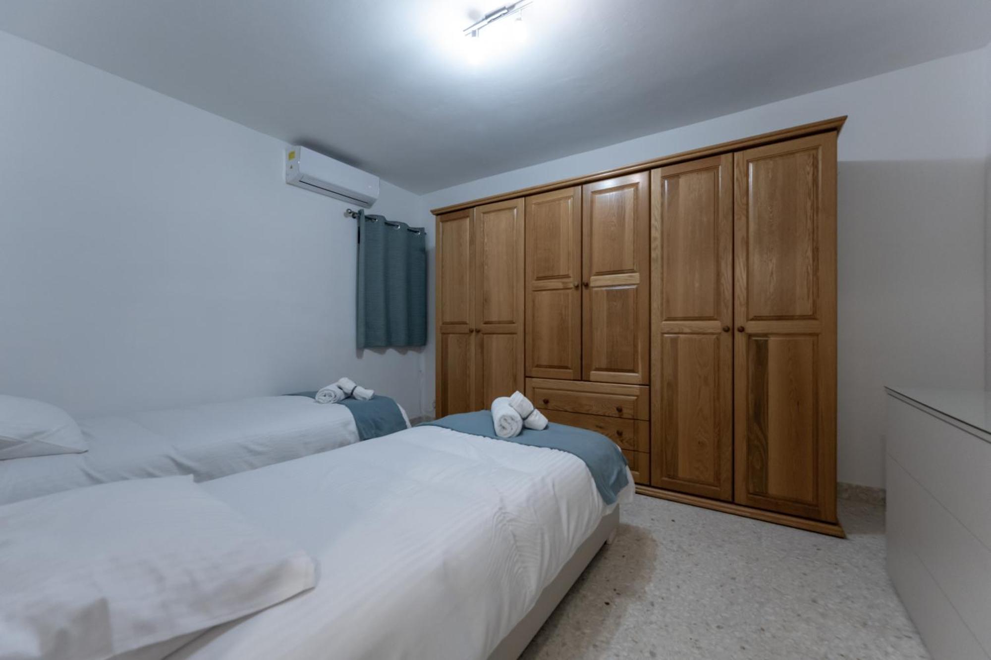 Spacious 3 Bedroom Apartment In The Heart Of St Julians Saint Julian's Екстер'єр фото