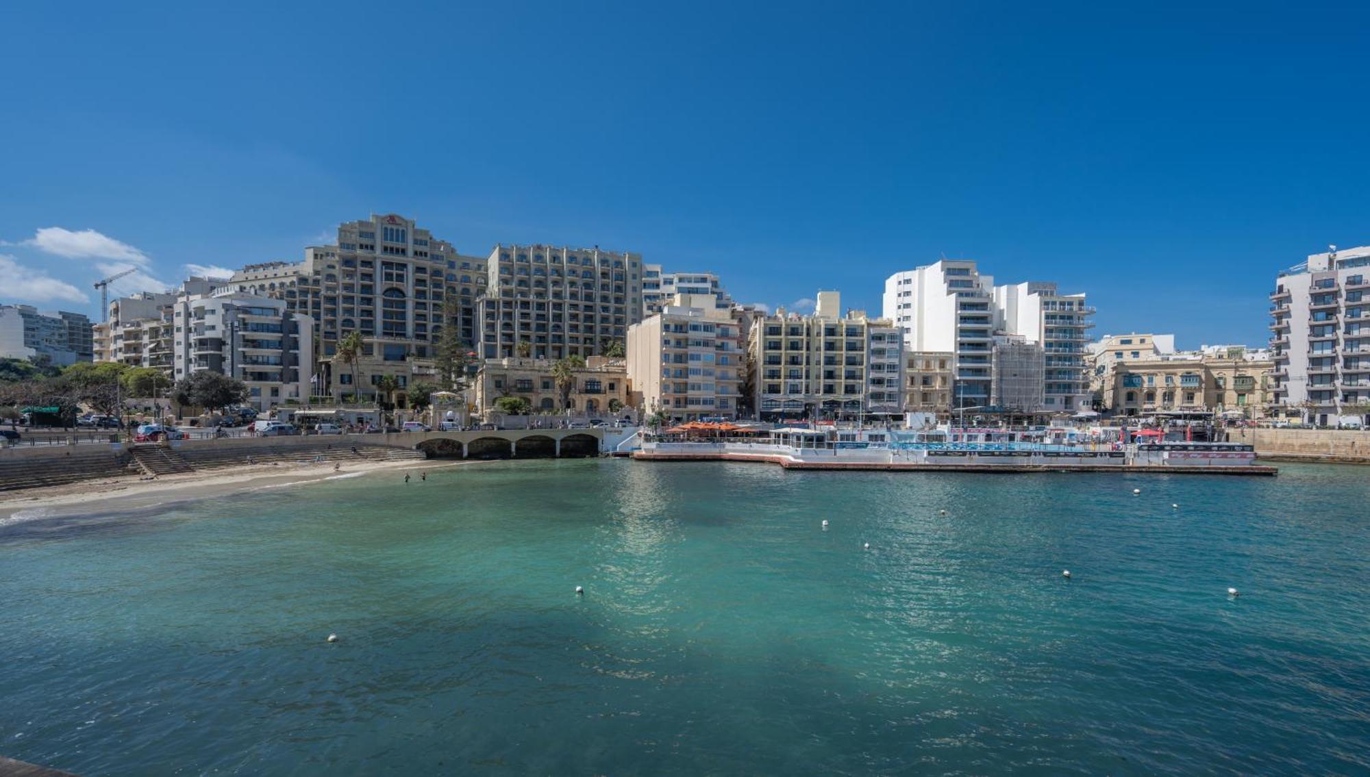 Spacious 3 Bedroom Apartment In The Heart Of St Julians Saint Julian's Екстер'єр фото