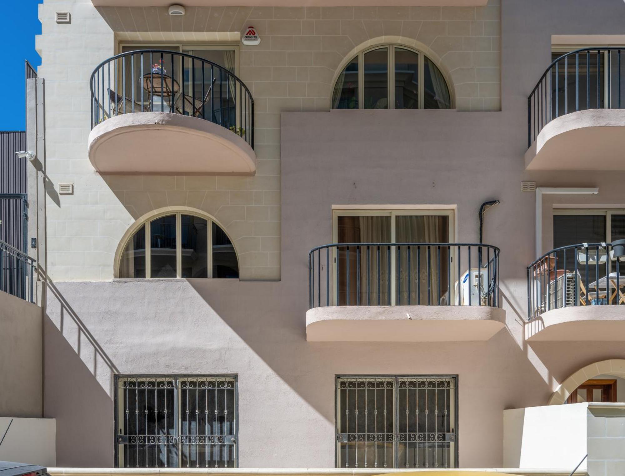 Spacious 3 Bedroom Apartment In The Heart Of St Julians Saint Julian's Екстер'єр фото