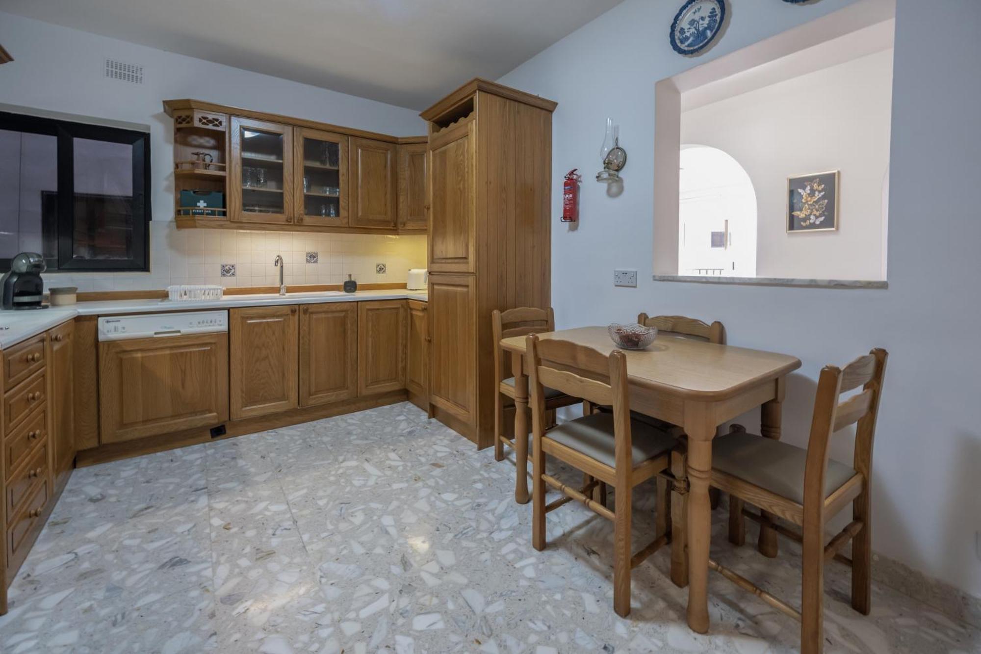 Spacious 3 Bedroom Apartment In The Heart Of St Julians Saint Julian's Екстер'єр фото
